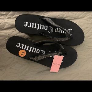 Juicy Couture black platform flip flop